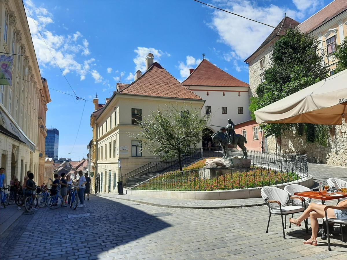 Apartment Azalea Загреб Екстер'єр фото