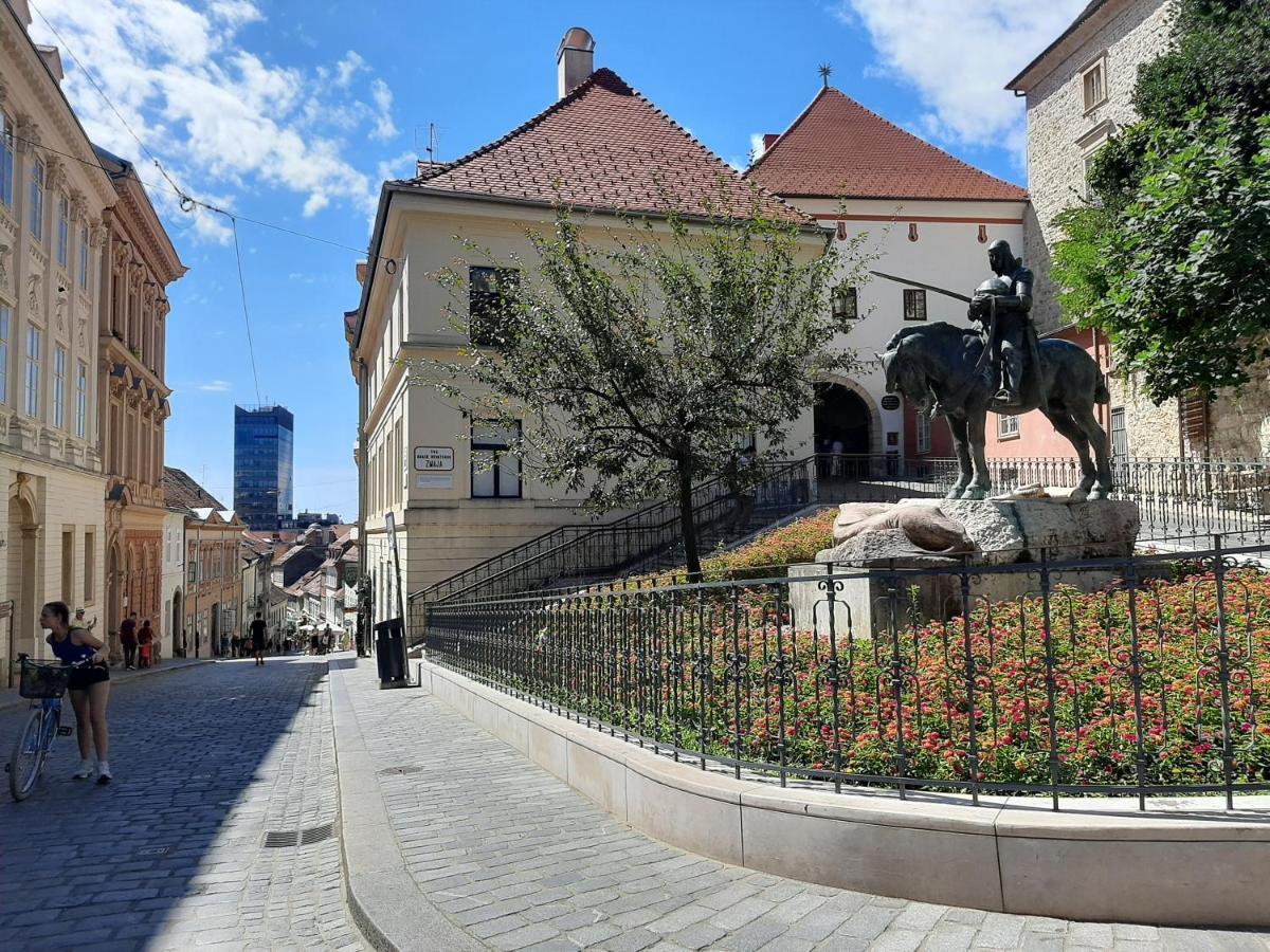 Apartment Azalea Загреб Екстер'єр фото